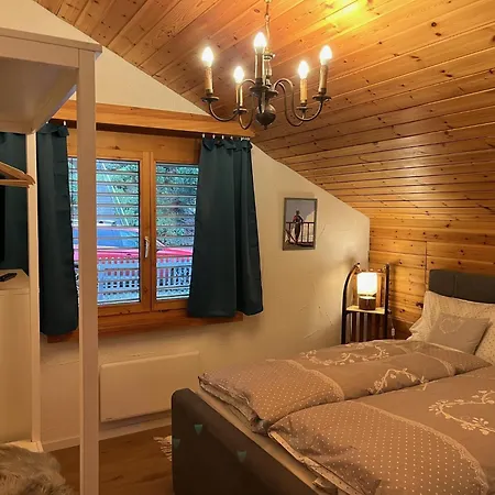 아파트 Casa Tresch Bis 5 Pers